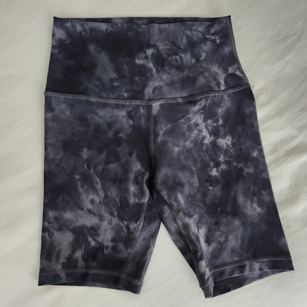Lululemon Align shorts